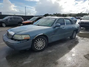 Lincoln Town Car EXECUTIVE 4.6L 8 2004