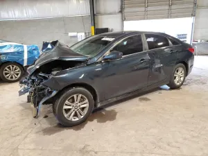 Hyundai Sonata GLS 2.4L 4 2013