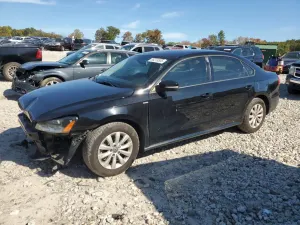 Volkswagen Passat S 2.5L 5 2013