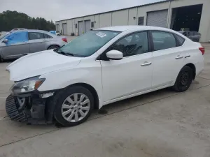 Nissan Sentra S 1.8L 4 2016