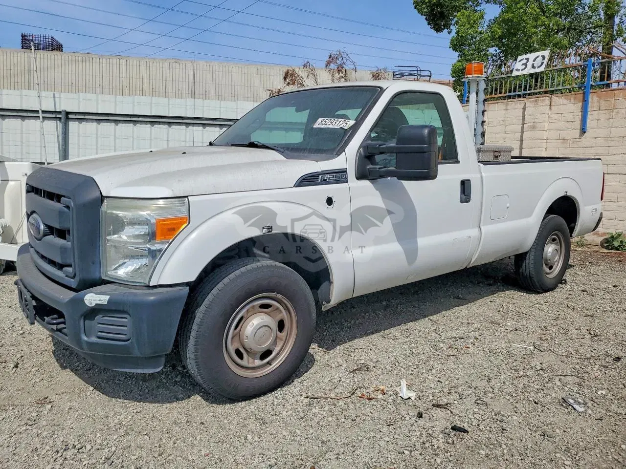 Ford F-250 SUPER DUTY 6.2L 8 2013