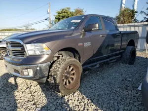 RAM 1500 SLT 5.7L 8 2019