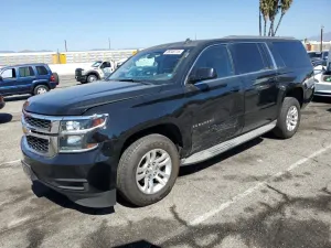 Chevrolet Suburban C1500 LS 5.3L 8 2015
