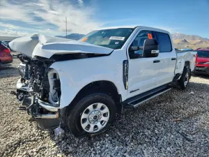 Ford F-350 SUPER DUTY 6.7L 8 2023