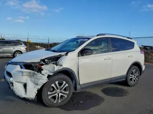 Toyota Rav4 LE 2.5L 4 2018