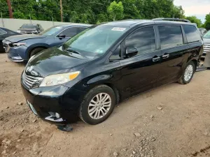 Toyota Sienna 3.5L 6 2015