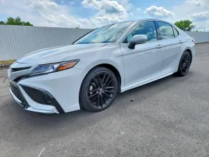 Toyota Camry 2.5L 4 2023
