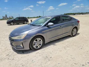 Hyundai Elantra 2.0L 4 2019