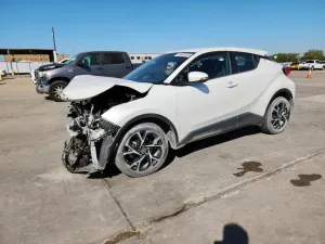Toyota C-HR XLE 2.0L 4 2021