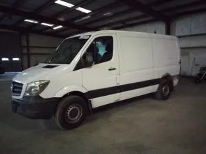 Mercedes-Benz Sprinter 2500 3.0L 6 2015