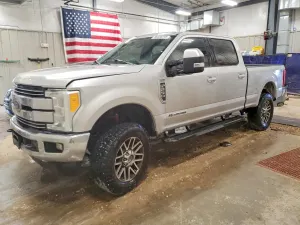 Ford F-250 SUPER DUTY 6.7L 8 2017