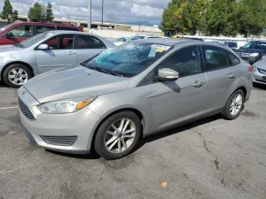 Ford Focus SE 2.0L 4 2016