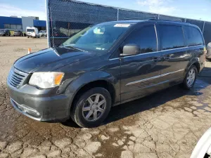 Chrysler Town & Country 3.6L 6 2011