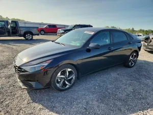 Hyundai Elantra 2.0L 4 2023