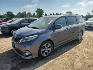 Toyota Sienna 3.5L 6 2017