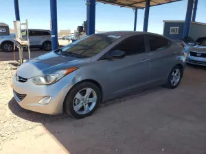 Hyundai Elantra 1.8L 4 2013