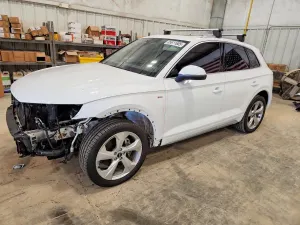 Audi Q5 2.0L 4 2022