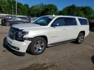 Chevrolet Suburban 5.3L 8 2016