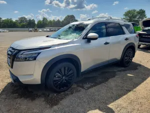 Nissan Pathfinder 3.5L 6 2025