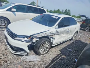 Volkswagen Jetta 1.8L 4 2015