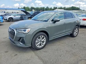 Audi Q3 2.0L 4 2025