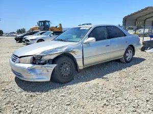 Toyota Camry 2.2L 4 2000