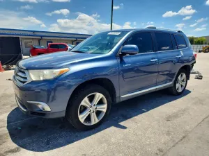Toyota Highlander 3.5L 6 2013