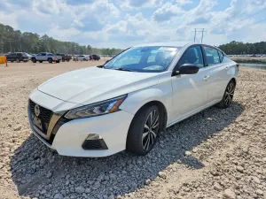Nissan Altima 2.5L 4 2021