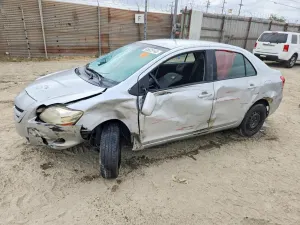 Toyota Yaris 1.5L 4 2012