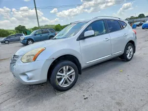 Nissan Rogue 2.5L 4 2013