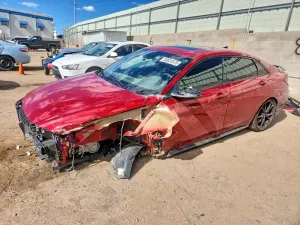 Hyundai Elantra 2.0L 4 2025