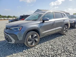 Volkswagen Taos 1.5L 4 2025
