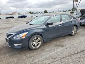 Nissan Altima 2.5L 4 2015