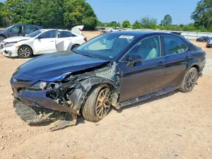 Toyota Camry 2.5L 4 2021