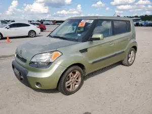 Kia Soul + 2.0L 4 2010