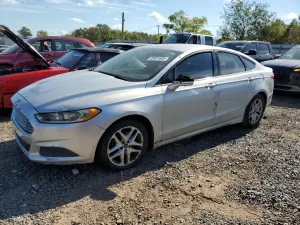Ford Fusion SE 2.5L 4 2014