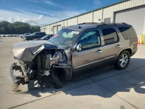 Chevrolet Tahoe K1500 LTZ 5.3L 8 2011