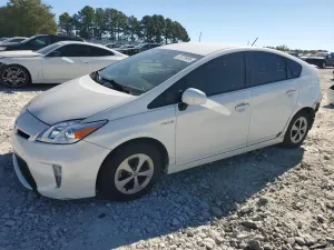 Toyota Prius 1.8L 4 2013