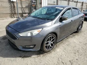 Ford Focus SE 2.0L 4 2016