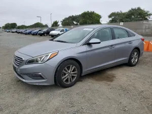 Hyundai Sonata SE 2.4L 4 2015