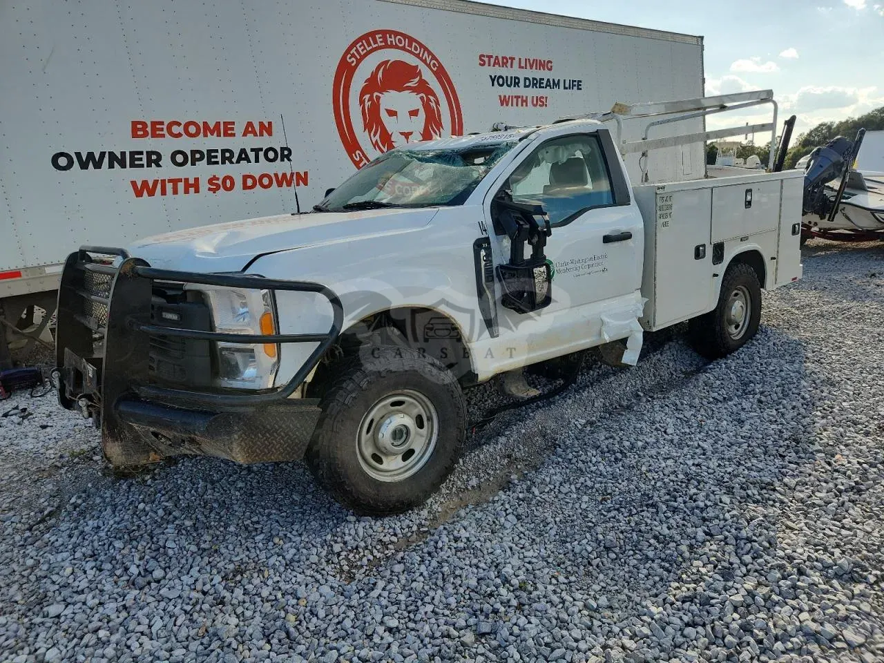 Ford F-250 SUPER DUTY 6.8L 8 2023