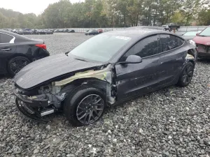 Tesla Model 3 2025