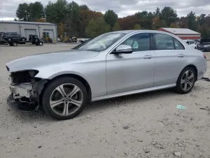 Mercedes-Benz E 300 4MATIC 2.0L 4 2019