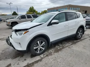 Toyota Rav4 XLE 2.5L 4 2017