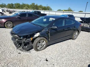 Hyundai Elantra SEL 2.0L 4 2020