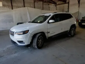 Jeep Cherokee LATITUDE 2.4L 4 2019