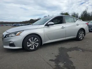 Nissan Altima S 2.5L 4 2020