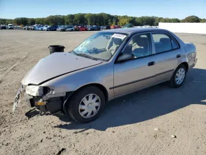 Toyota Corolla CE 1.8L 4 2001