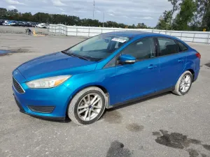Ford Focus SE 2.0L 4 2017