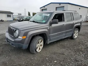 Jeep Patriot LATITUDE 2.4L 4 2016